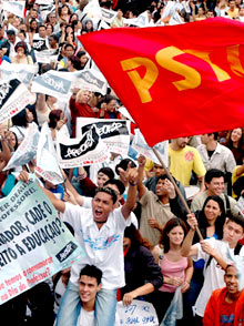 {87659636-4D9F-4DC5-9640-A03656200126}_2005out05_profe